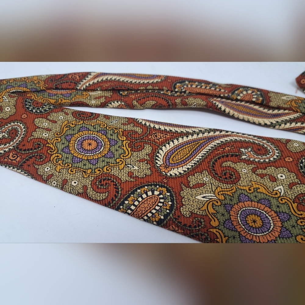 Robert Talbott Best of Class Men's Tie Ancient Madder Paisley Hand Sewn USA 59" - Picture 6 of 14